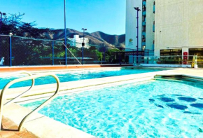 Apartaestudio con piscina y parqueadero